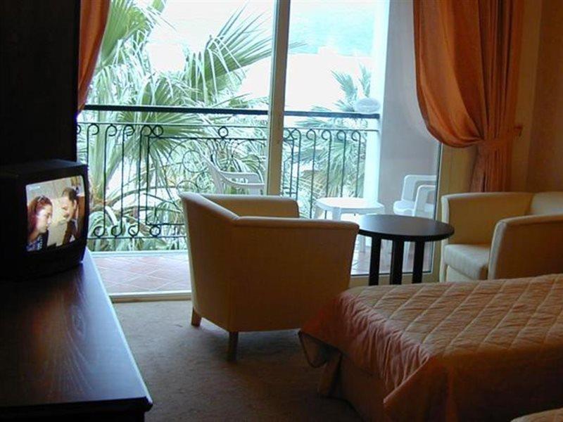 Candan Beach Hotel Marmaris Exterior photo