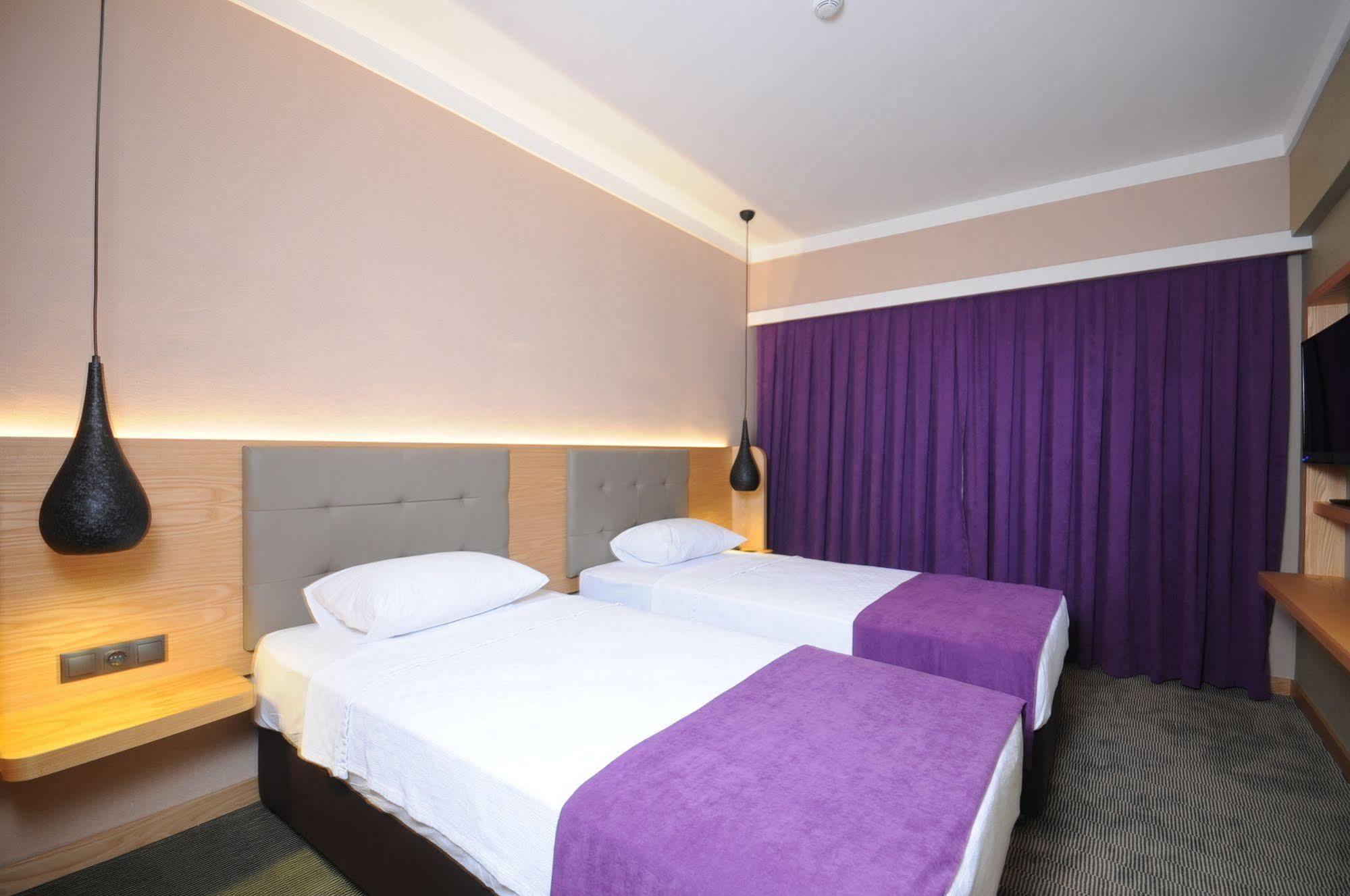 Candan Beach Hotel Marmaris Exterior photo